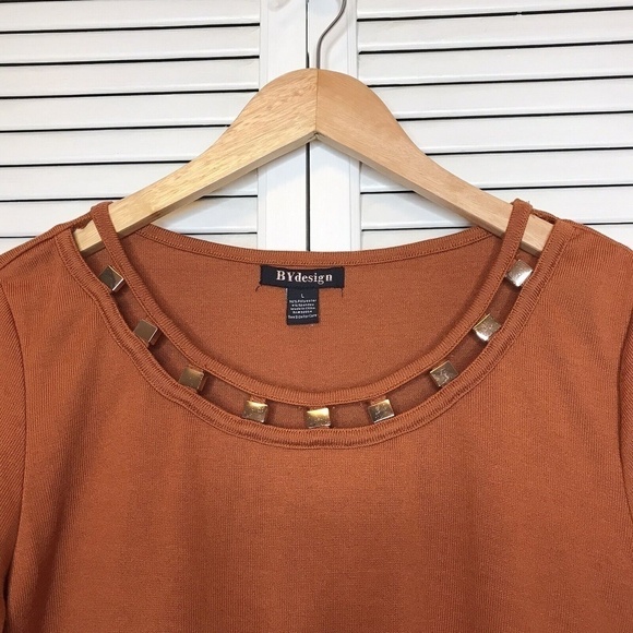 BYdesign Womens Size L Pullover Sweater Rust 3/4 Sleeve Metal‎ Bar Embellished - Picture 3 of 7